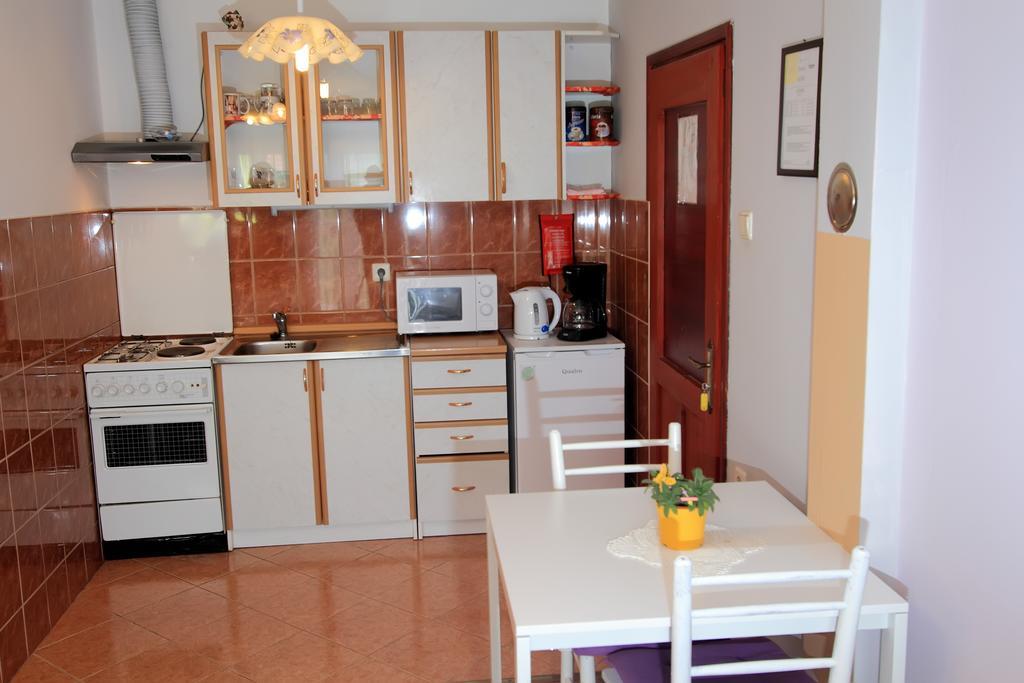 Vila Julija - Apartment & Rooms Otocac Exterior photo